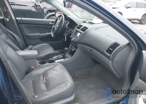 2004 Honda Accord 2.4 Ex z USA, uszkodzony, nr VIN 1HGCM56874A066705